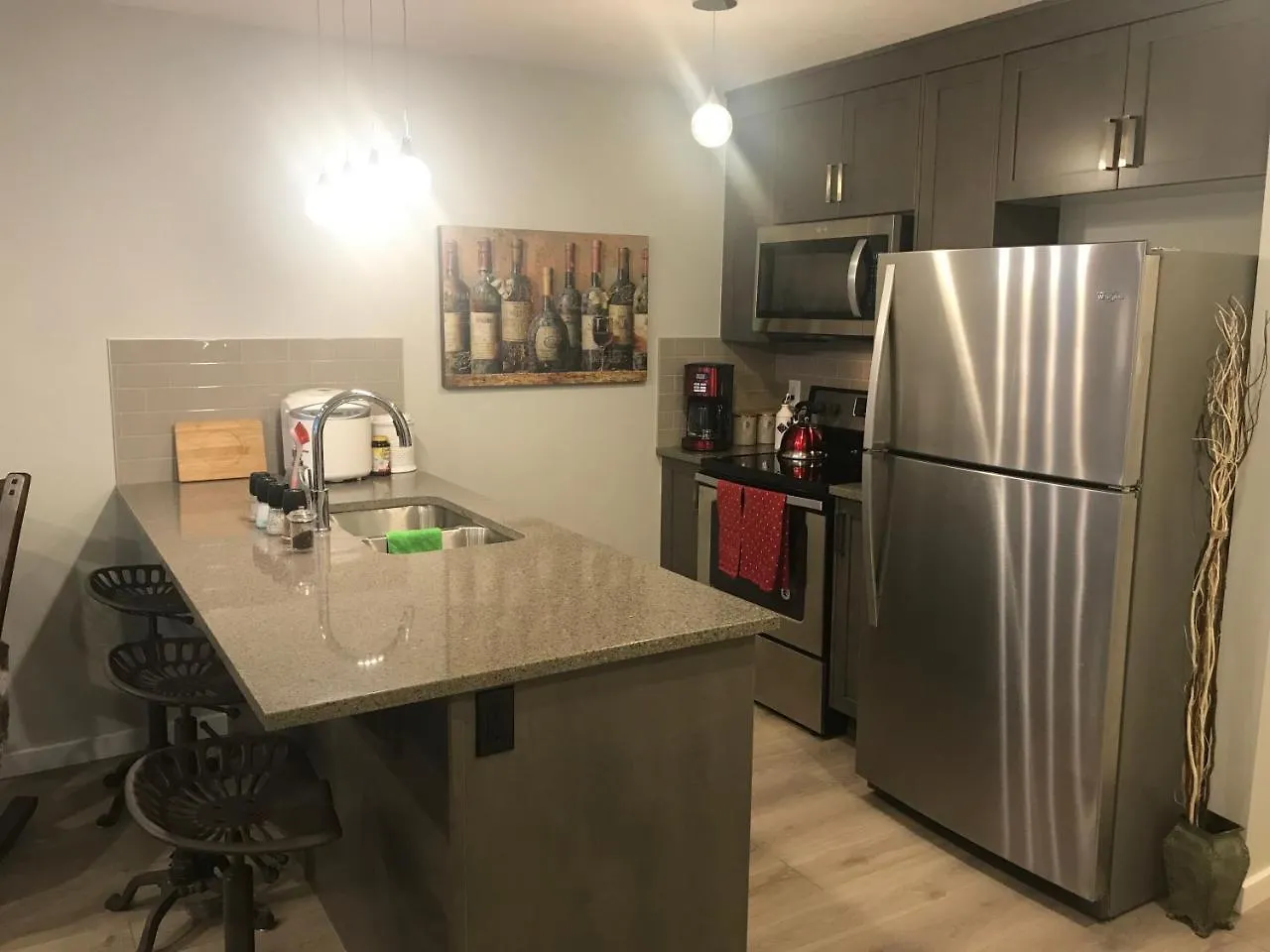 Home Sweet Condo Calgary Apartment