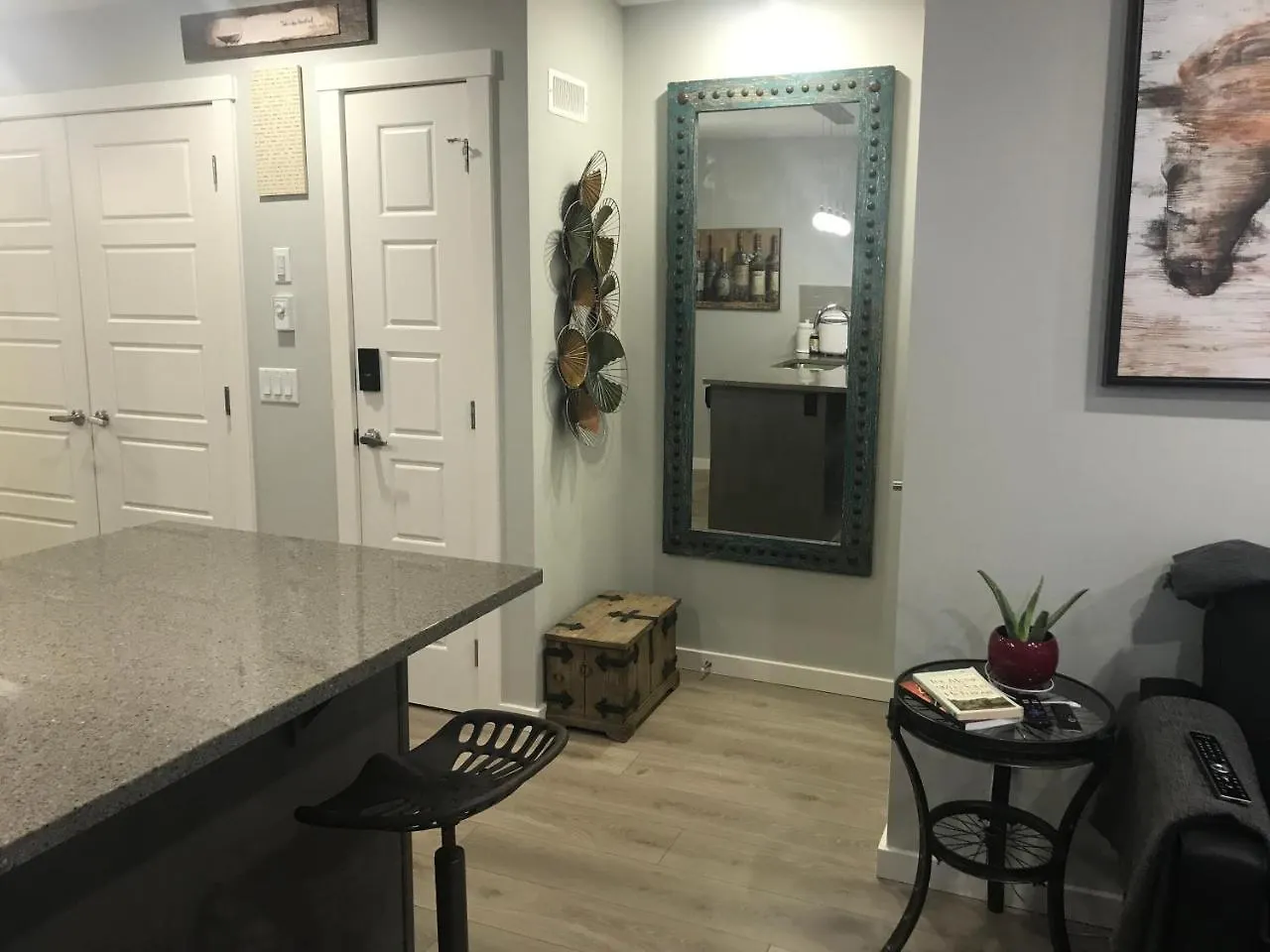 Apartment Home Sweet Condo Calgary