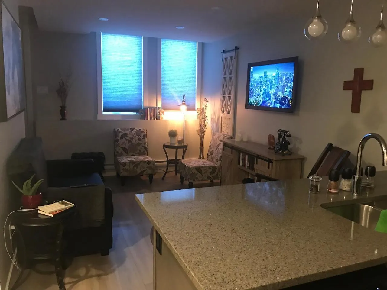 Home Sweet Condo Calgary 0*,